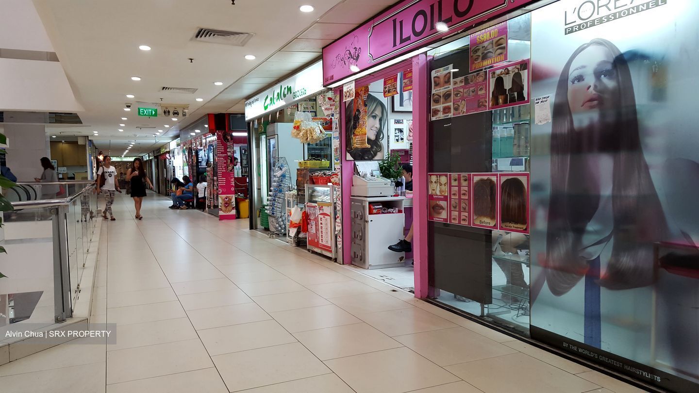 Lucky Plaza (D9), Shop House #628798991